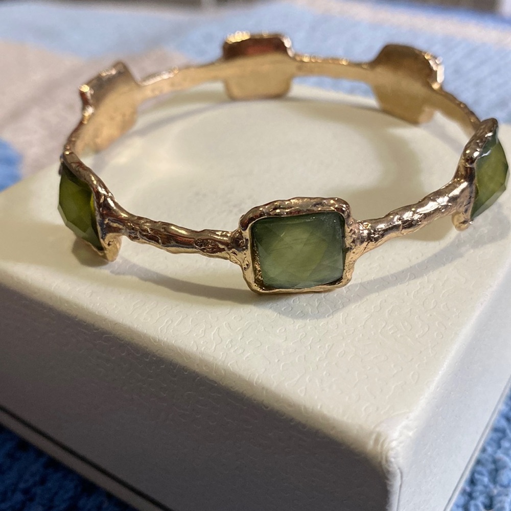Goldtone bracelet